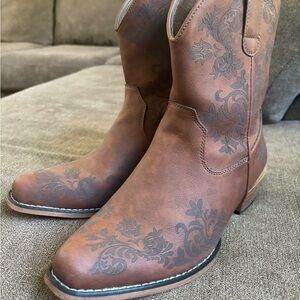 Brown Floral Cowboy Boots